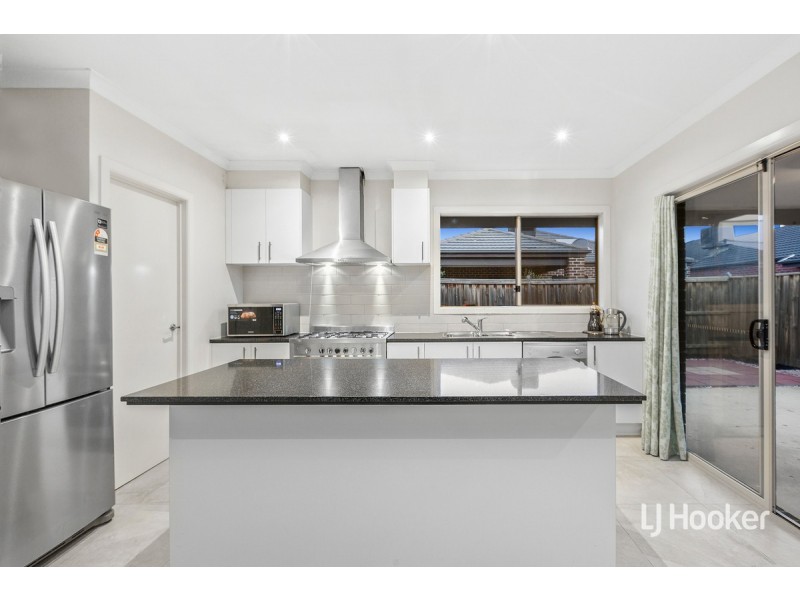 9 Caldwell Road, Williams Landing VIC 3027