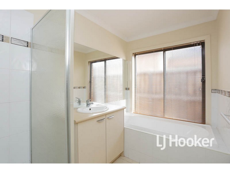 64 Yuruga Boulevard, Point Cook VIC 3030