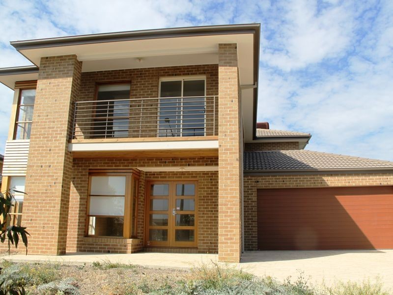 141 Featherbrook Drive, Point Cook VIC 3030