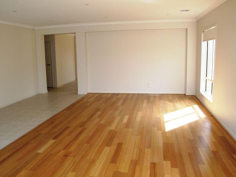 141 Featherbrook Drive, Point Cook VIC 3030