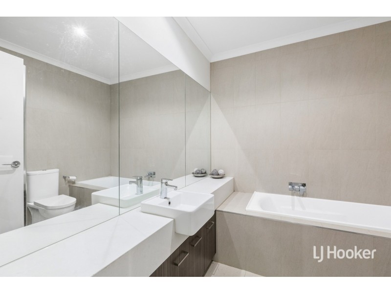155 Campaspe Way, Point Cook VIC 3030