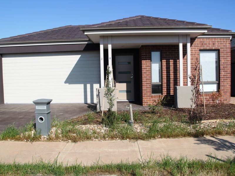 28 Terrene Terrace, Point Cook VIC 3030