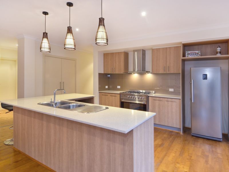 9 Wylie Way, Point Cook VIC 3030