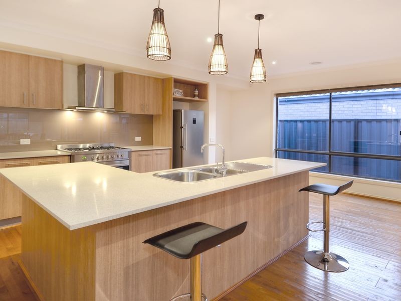 9 Wylie Way, Point Cook VIC 3030