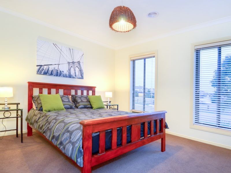 9 Wylie Way, Point Cook VIC 3030