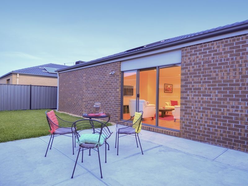 9 Wylie Way, Point Cook VIC 3030