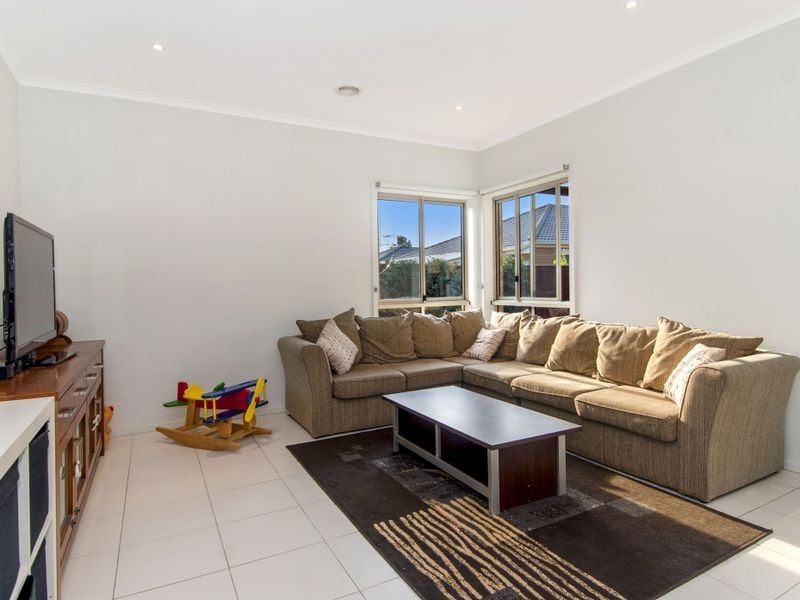 6 Parkwood Terrace, Point Cook VIC 3030