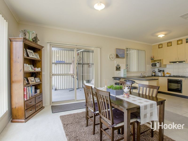 45 Hollington Crescent, Point Cook VIC 3030