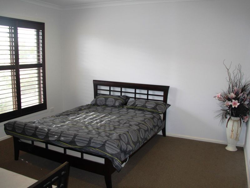17 McWilliams Crescent, Point Cook VIC 3030