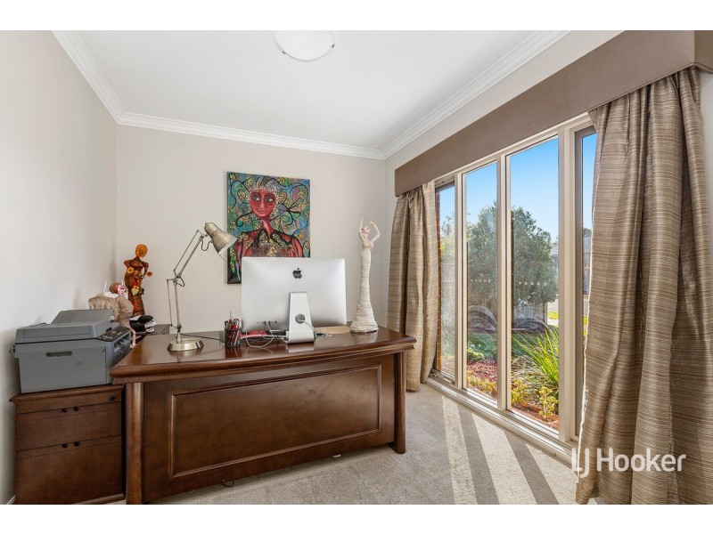 4 Sandy Avenue, Point Cook VIC 3030