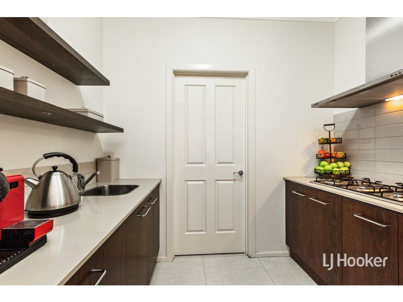 4 Sandy Avenue, Point Cook VIC 3030