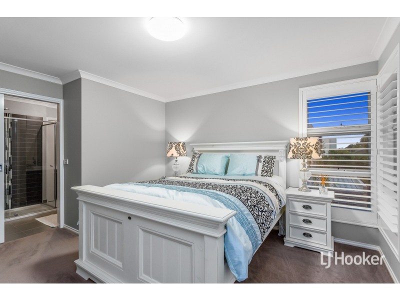 14 Violet Way, Point Cook VIC 3030