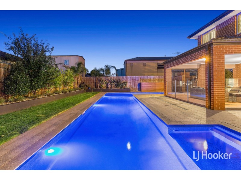 14 Violet Way, Point Cook VIC 3030