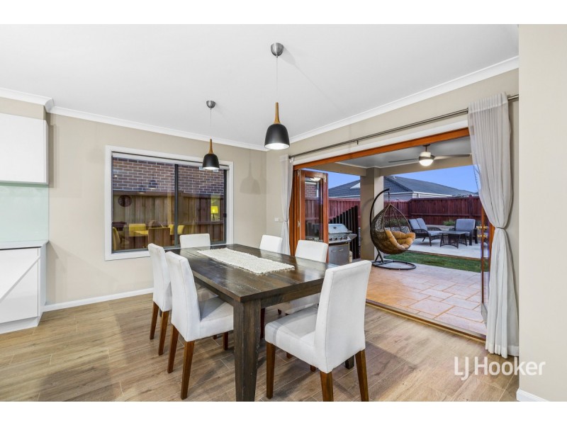 274 Saltwater Promenade, Point Cook VIC 3030