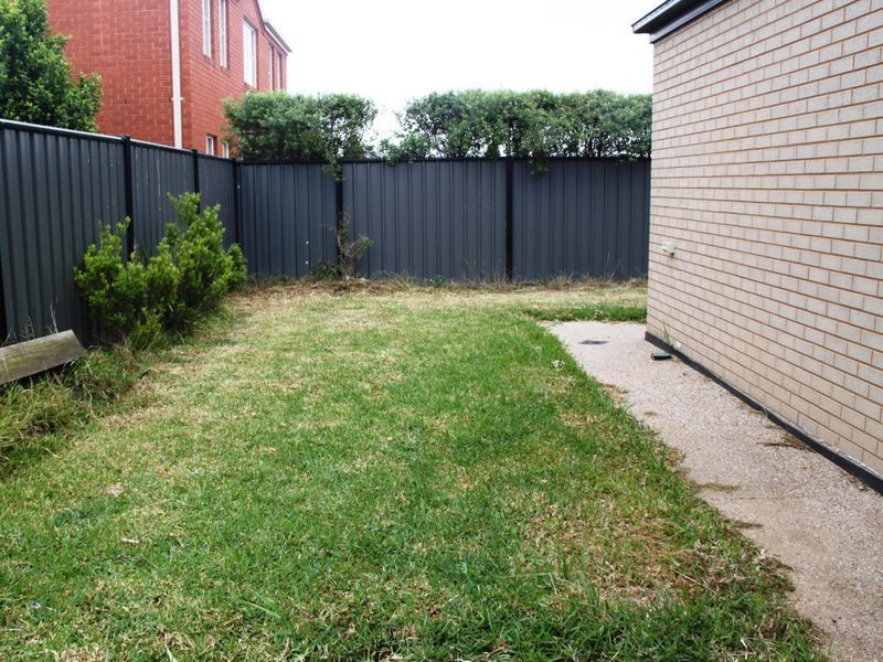 2 Mowbray Drive, Point Cook VIC 3030