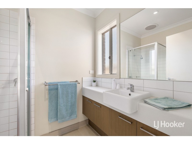 9 Walgett Street, Point Cook VIC 3030