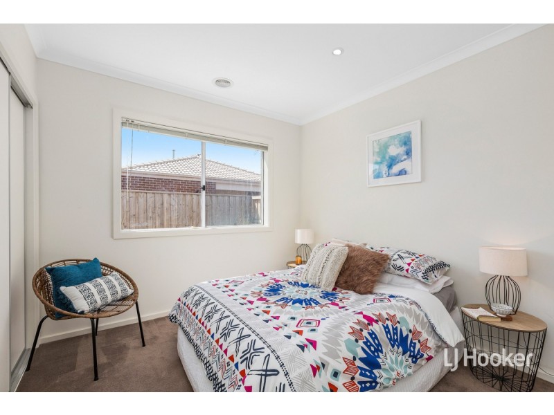 9 Walgett Street, Point Cook VIC 3030