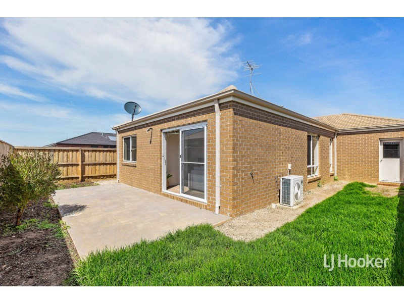 9 Walgett Street, Point Cook VIC 3030