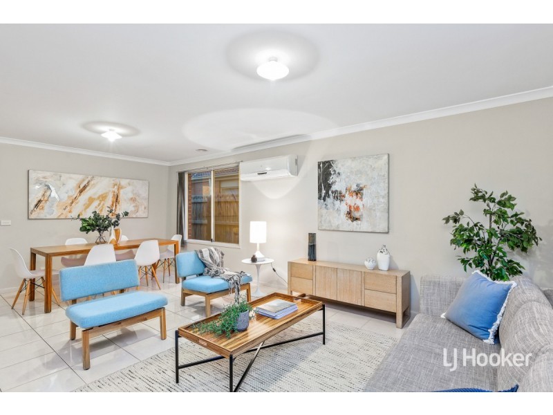 10 Landing Place, Point Cook VIC 3030