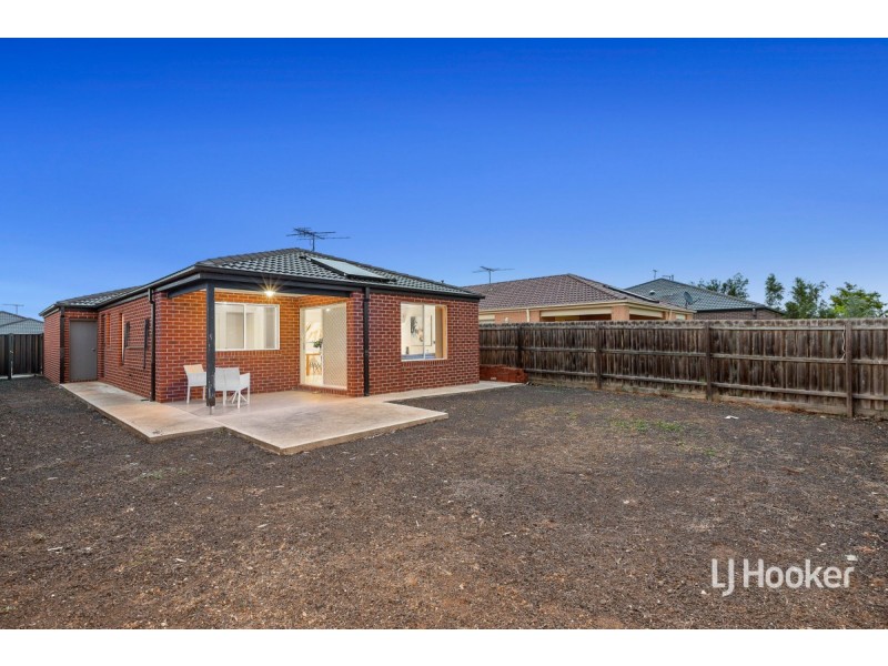 10 Landing Place, Point Cook VIC 3030