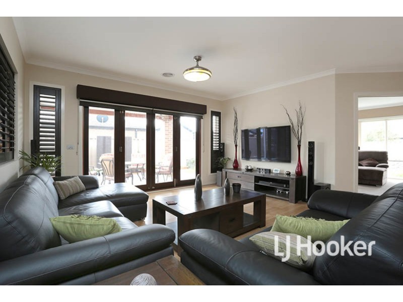 9 Frankie Way, Point Cook VIC 3030