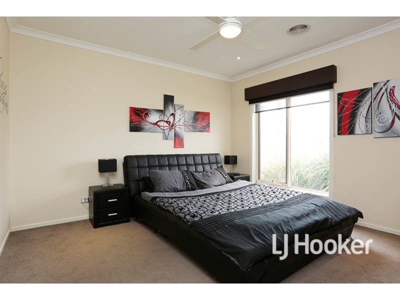 9 Frankie Way, Point Cook VIC 3030