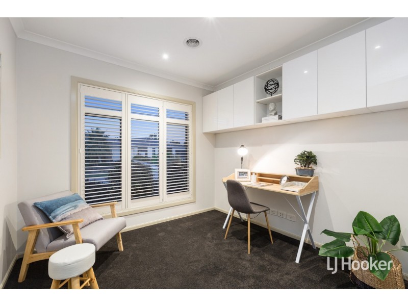 24 Marshall Terrace, Point Cook VIC 3030