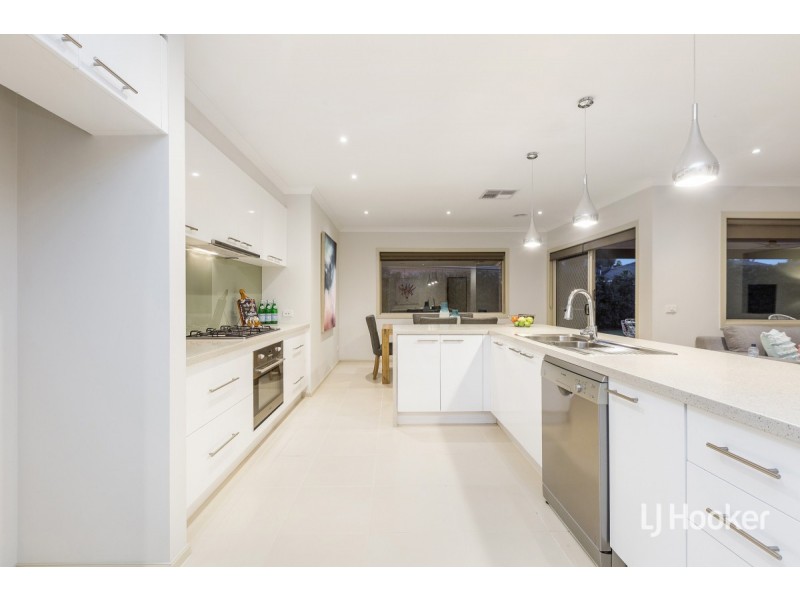 24 Marshall Terrace, Point Cook VIC 3030