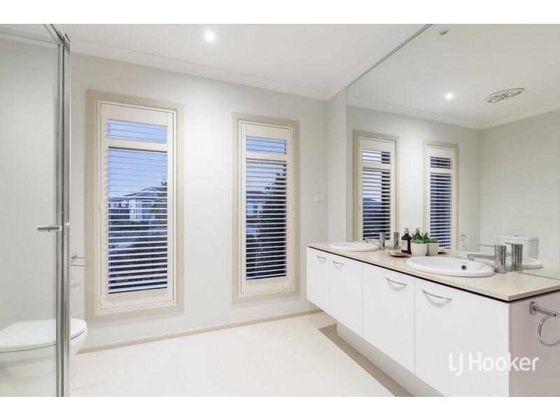 24 Marshall Terrace, Point Cook VIC 3030