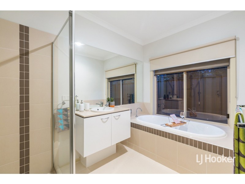 24 Marshall Terrace, Point Cook VIC 3030