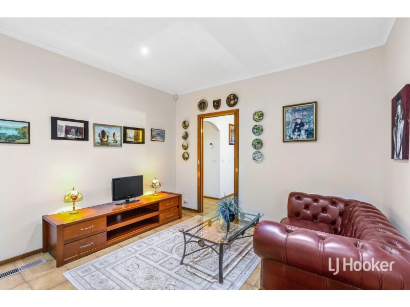 203 Victoria Street, Altona Meadows VIC 3028