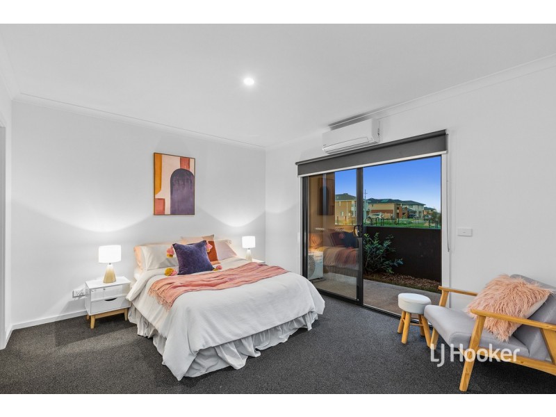 53 Aquatic Drive, Werribee South VIC 3030
