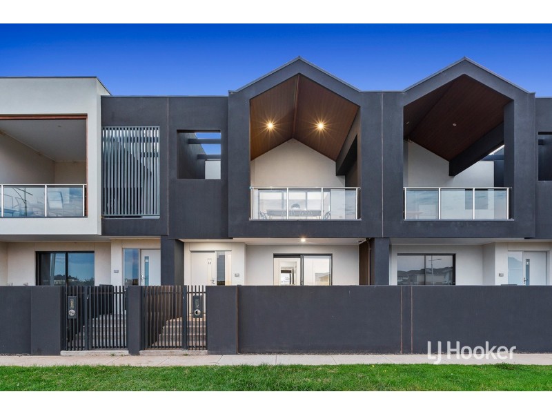 53 Aquatic Drive, Werribee South VIC 3030