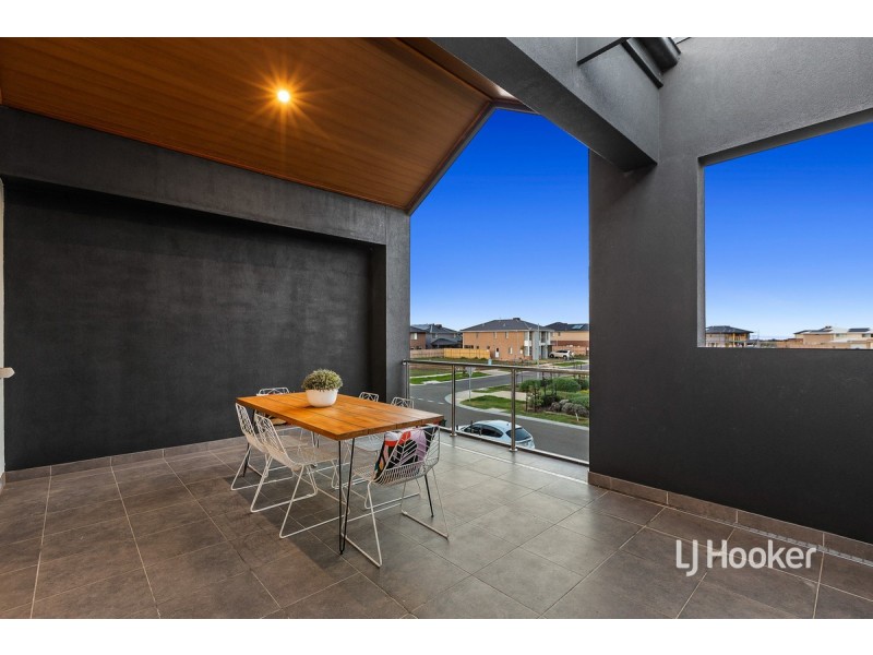 53 Aquatic Drive, Werribee South VIC 3030