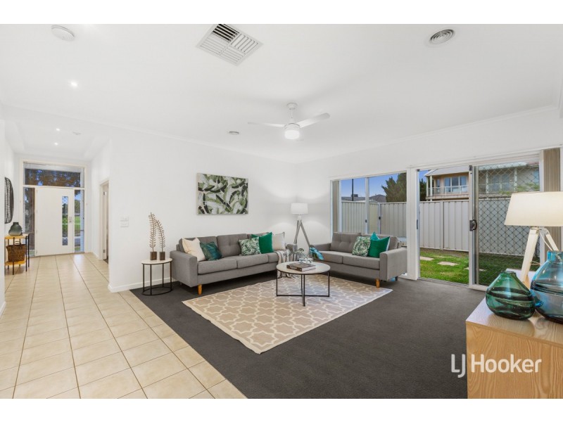 1 Central Park Avenue, Point Cook VIC 3030