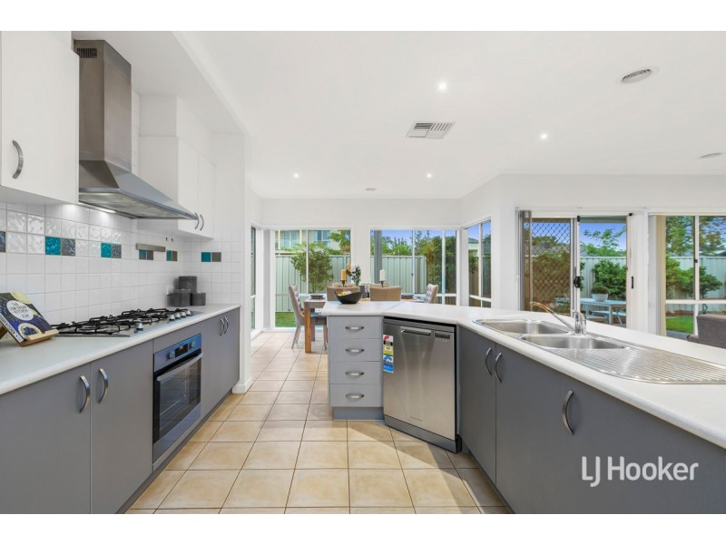 1 Central Park Avenue, Point Cook VIC 3030