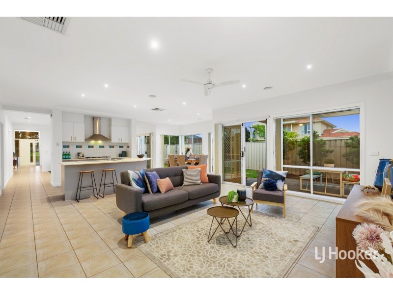 1 Central Park Avenue, Point Cook VIC 3030