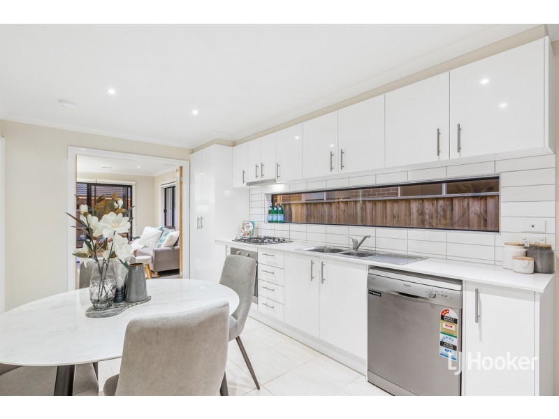 22 Taworri Crescent, Werribee VIC 3030