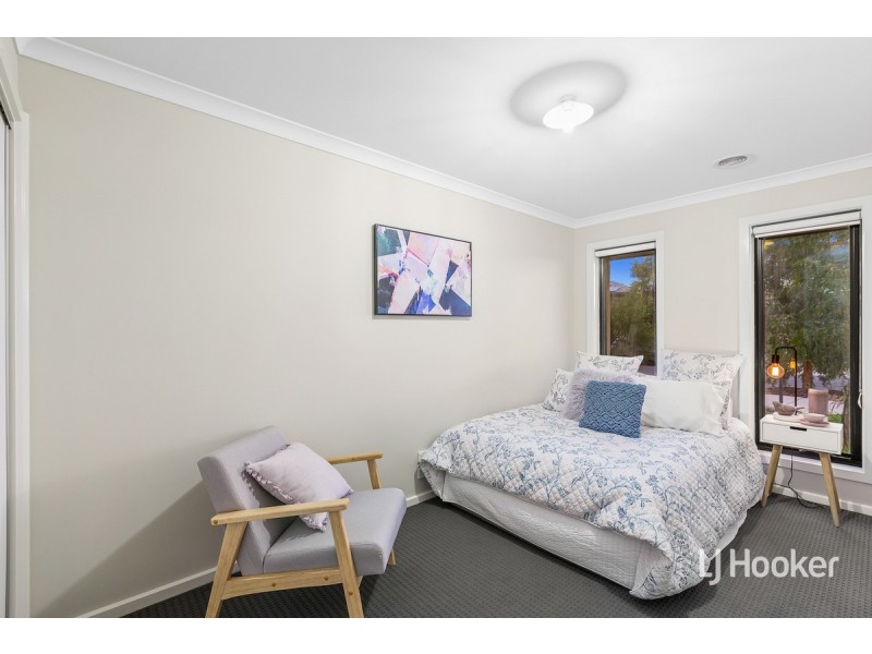 22 Taworri Crescent, Werribee VIC 3030