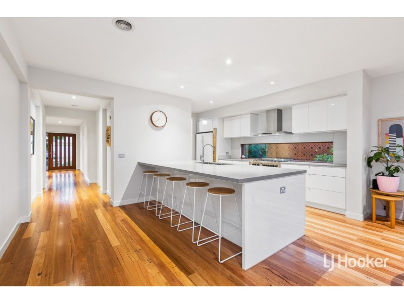 4 Spencer Street, Point Cook VIC 3030