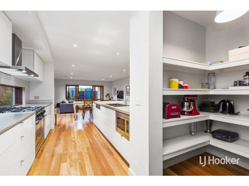 4 Spencer Street, Point Cook VIC 3030