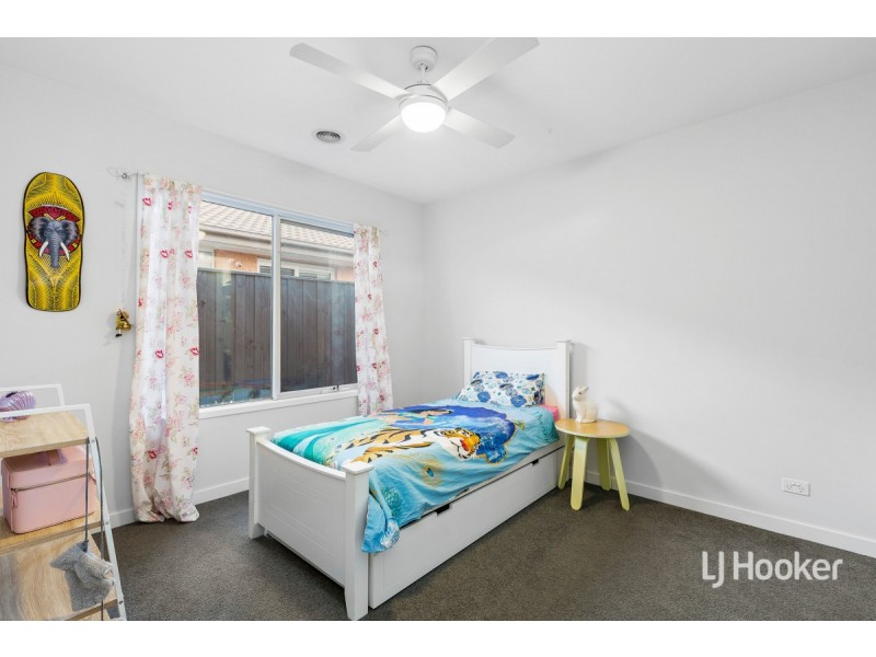 4 Spencer Street, Point Cook VIC 3030