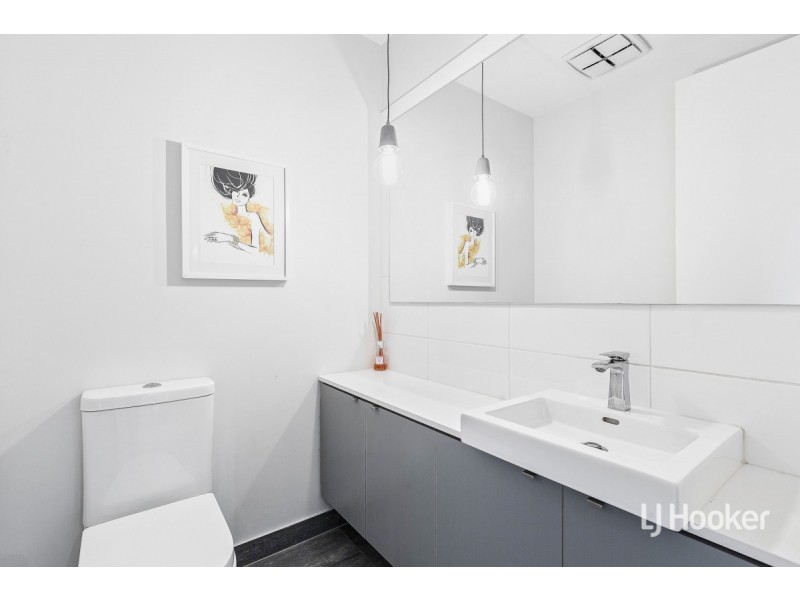 4 Spencer Street, Point Cook VIC 3030