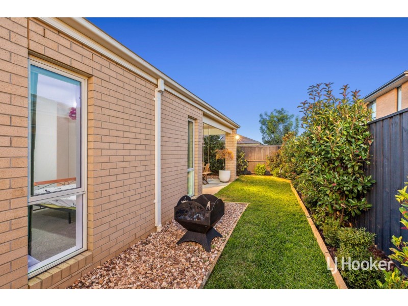 4 Spencer Street, Point Cook VIC 3030