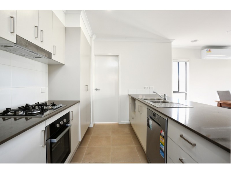 87 Evesham Drive, Point Cook VIC 3030