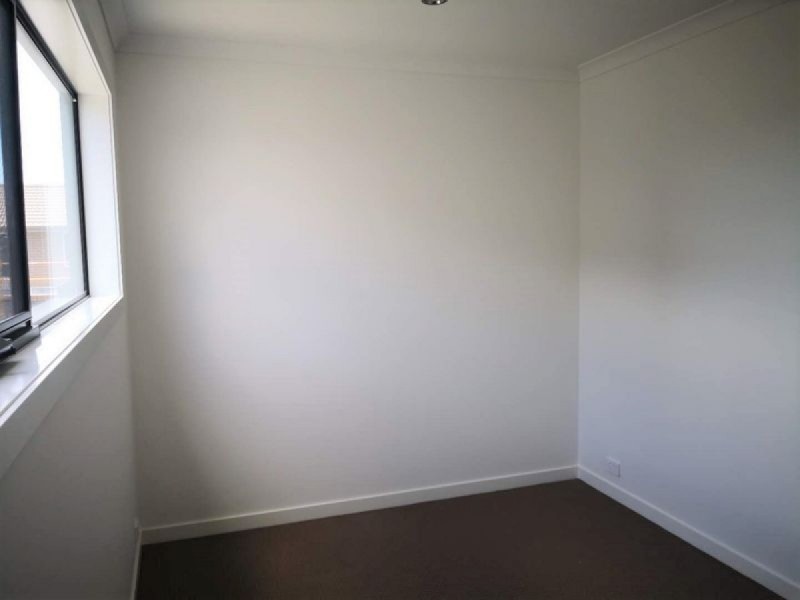 82 Flatbush Avenue, Point Cook VIC 3030