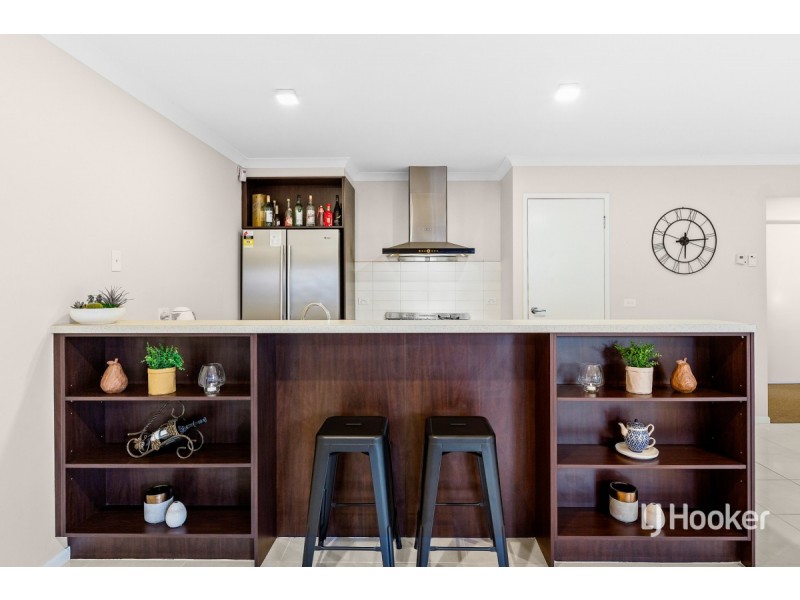 32 Teatree Terrace, Point Cook VIC 3030