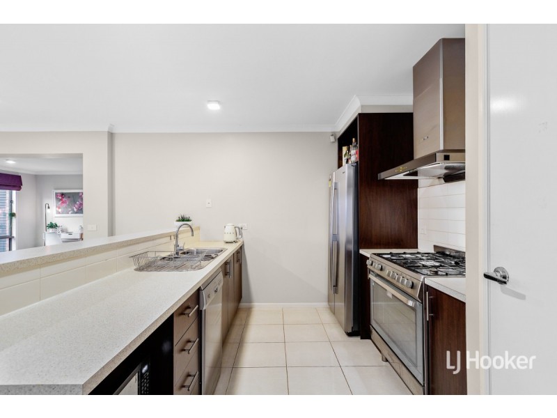 32 Teatree Terrace, Point Cook VIC 3030