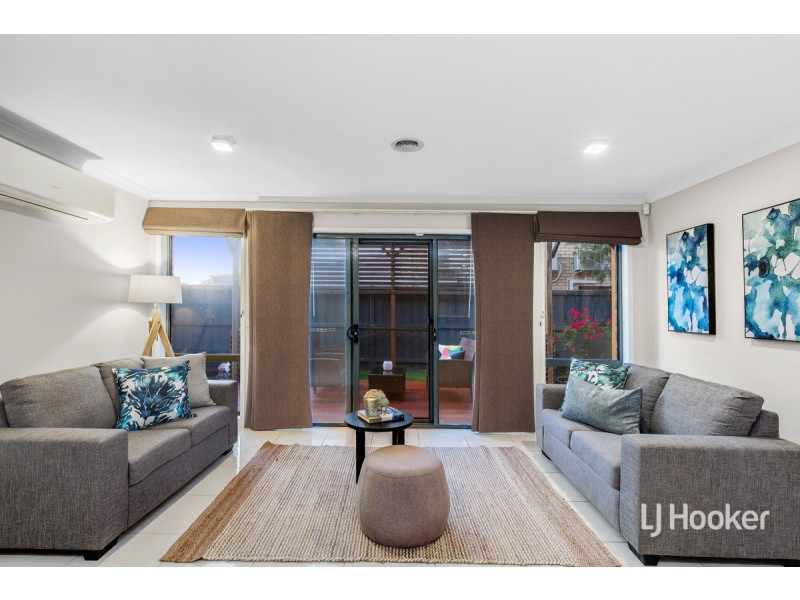 32 Teatree Terrace, Point Cook VIC 3030