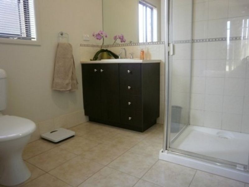 9 Lindsay Gardens, Point Cook VIC 3030